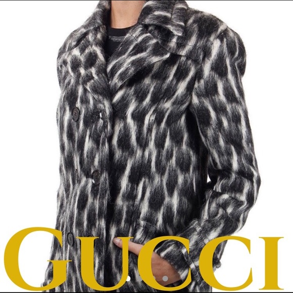 GUCCI Winter Pea Coat Black White Mohair Fur